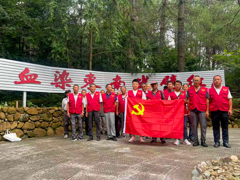 皖黟縣宏潭：以學(xué)促干寫(xiě)好為民答卷