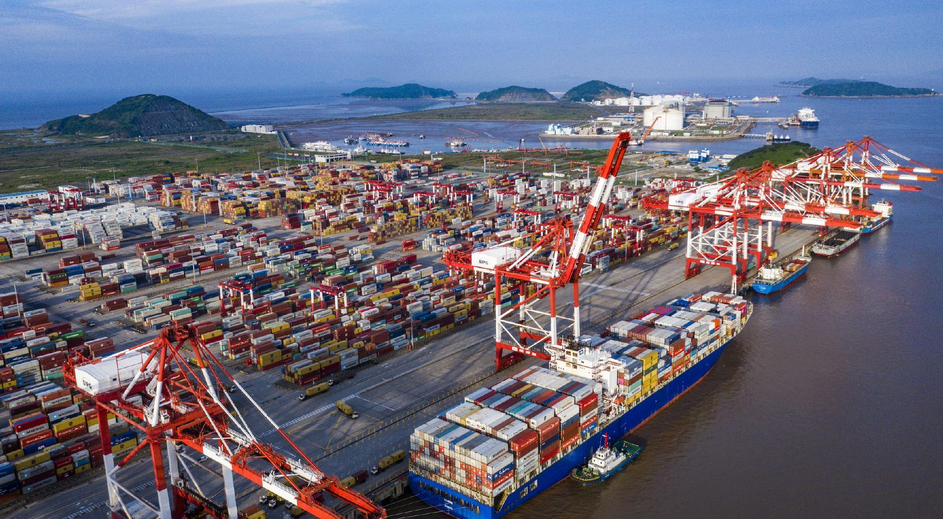 商務(wù)部新聞發(fā)言人就美對華造船等行業(yè)301調(diào)查限制措施落地答記者問