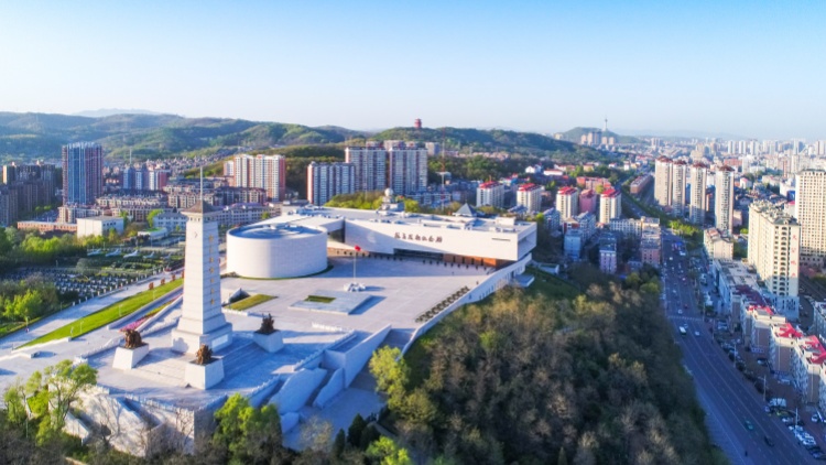 「最美331 起點(diǎn)在丹東」採風(fēng)團(tuán)打卡抗美援朝紀(jì)念館