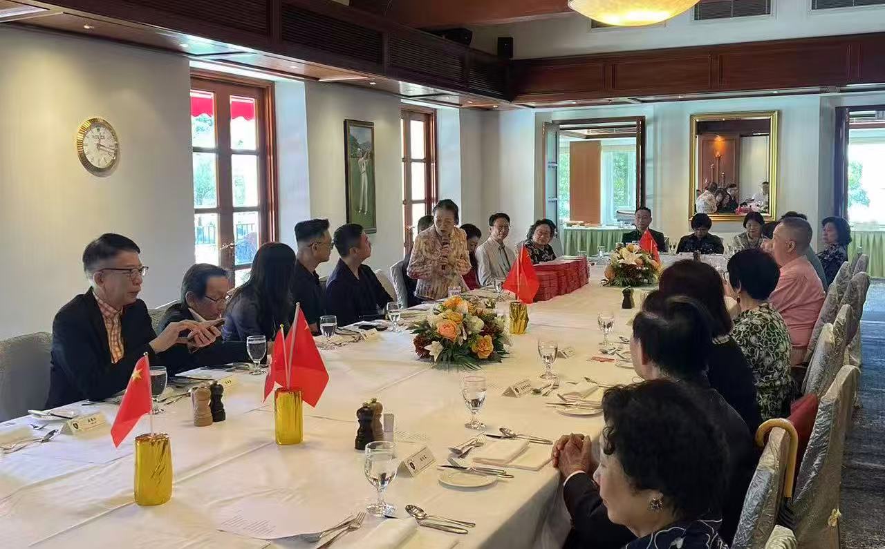 香港工商專(zhuān)業(yè)協(xié)進(jìn)會(huì)辦國(guó)慶中秋午宴