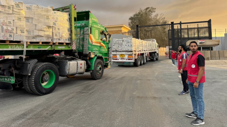 拉法口岸重新開放 600輛救援卡車將進(jìn)入加沙地帶