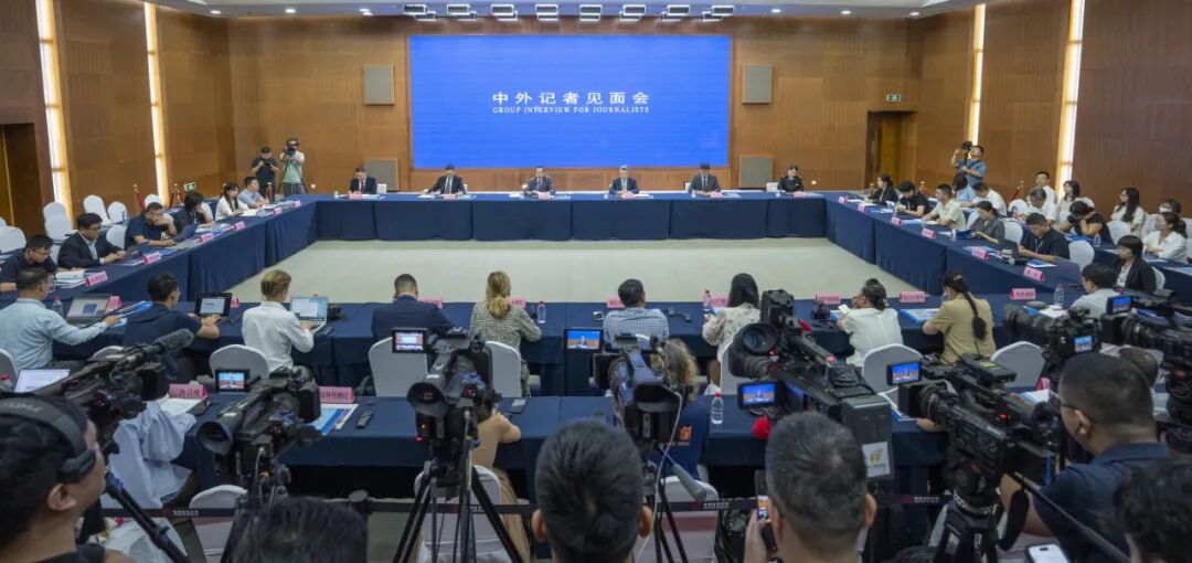 海南省委常委、宣傳部部長王斌答香港商報：海南力推「向數(shù)圖強」 數(shù)字經(jīng)濟年產(chǎn)值已破千億元