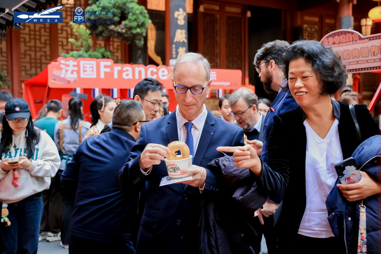 臭豆腐鵝肝漢堡C位出圈！中法美食體驗周長沙開席