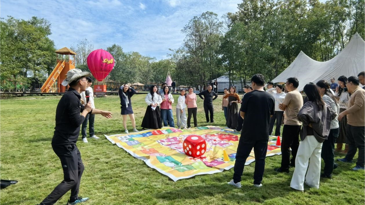 「微改造」喚醒荒灘  皖屯溪沙灘營(yíng)地成近郊休閒勝地