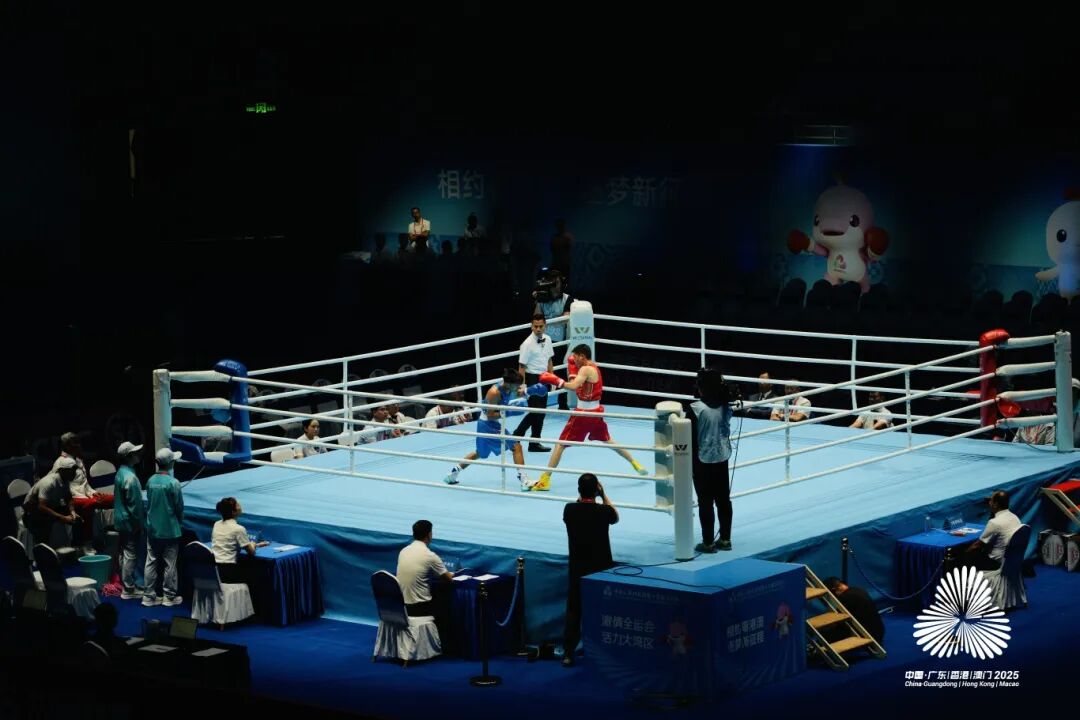 十五運(yùn)會拳擊賽在深圳寶安熱血開賽