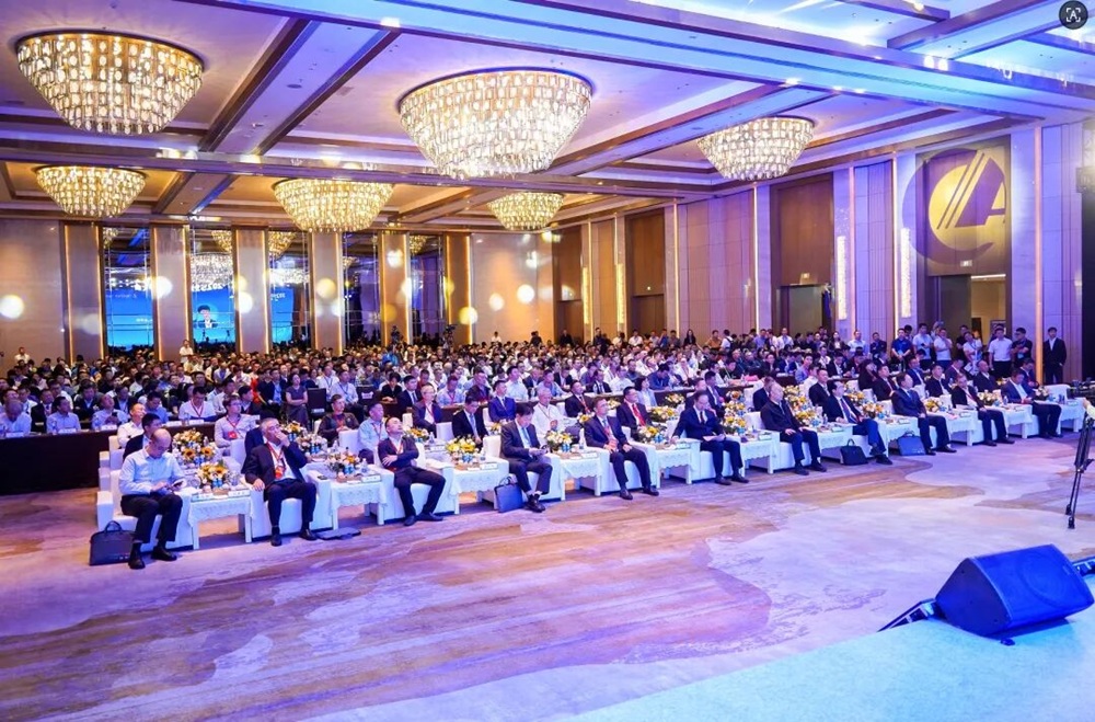 「穩(wěn)」「創(chuàng)」促高質(zhì)量發(fā)展  2025生豬產(chǎn)業(yè)發(fā)展大會(huì)雲(yún)浮舉行