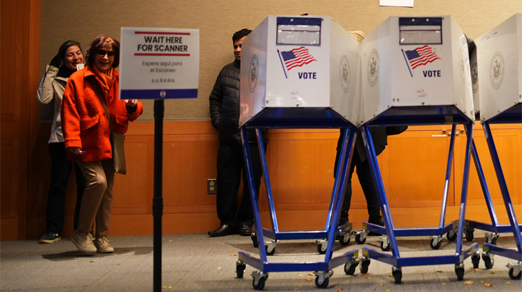 美國地方選舉多名民主黨人勝出 特朗普將共和黨失利歸咎於政府停擺