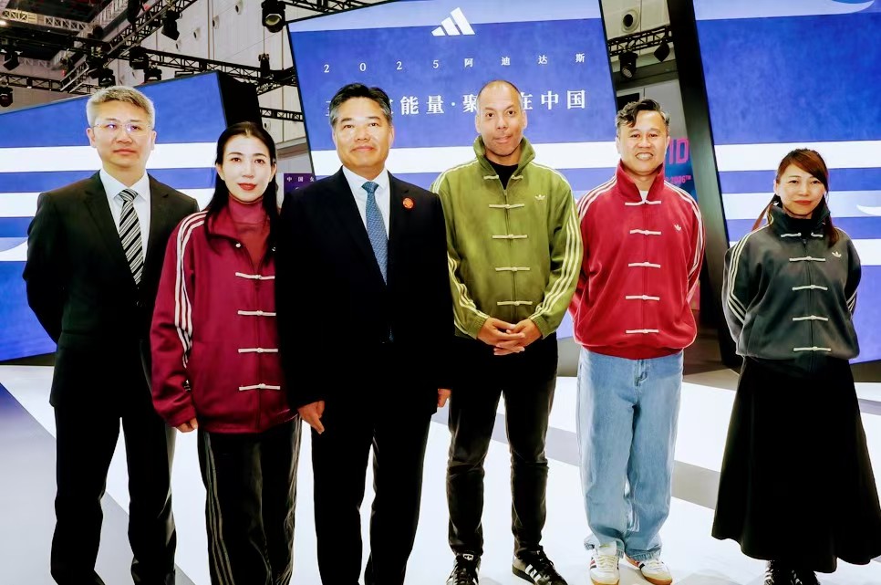 預熱FIFA世界盃！阿迪達斯攜頂尖科技產品閃耀進博會