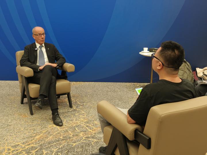 在長(zhǎng)春，連世界，向未來(lái)——專訪國(guó)際大體聯(lián)主席雷諾·艾德