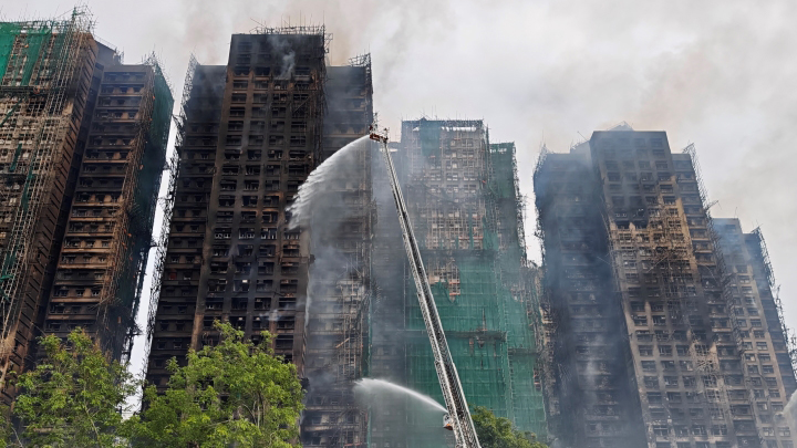 宏福苑大火｜泡泡瑪特捐贈1000萬港元 馳援香港大埔救災(zāi)