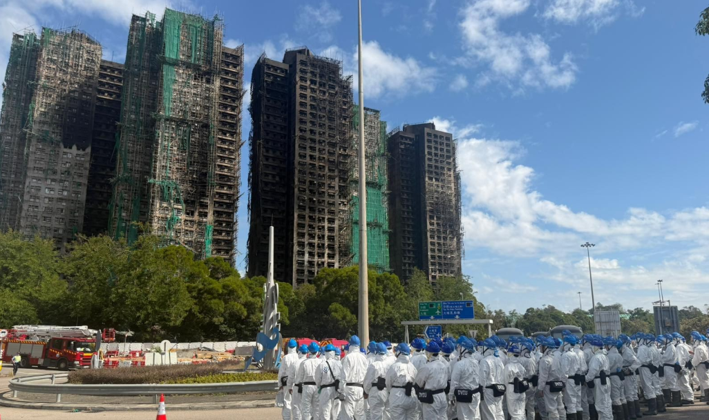 宏福苑大火丨建造業(yè)工會(huì)：至少4名工友罹難1人失聯(lián)