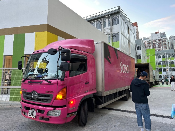 宏福苑大火｜「莎莎美麗人生慈善基金」、郭氏家族及港澳莎莎仝人捐款250萬及損贈物資總值逾250萬