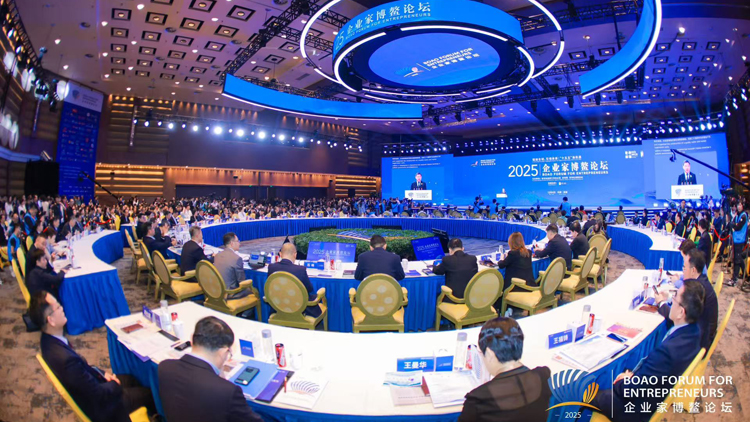 波司登亮相企業(yè)家博鰲論壇 以新質(zhì)生產(chǎn)力領(lǐng)航高質(zhì)量發(fā)展