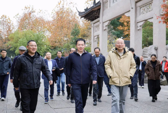 中央及省市媒體湘湖行：解碼「產(chǎn)城人文湖」融合發(fā)展新畫(huà)卷