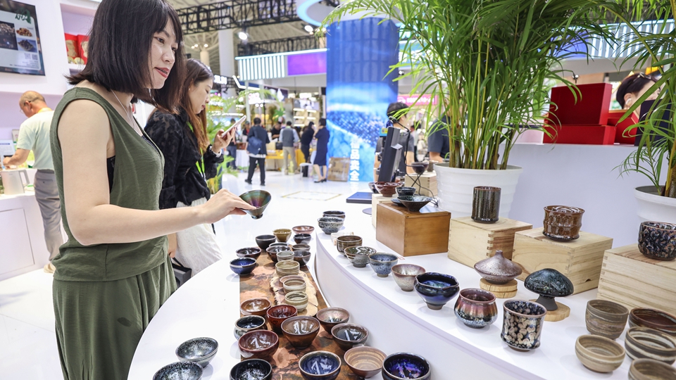 【投行視野】年尾盤點(diǎn)：中國(guó)經(jīng)濟(jì)在政策轉(zhuǎn)型中迎來新起點(diǎn)