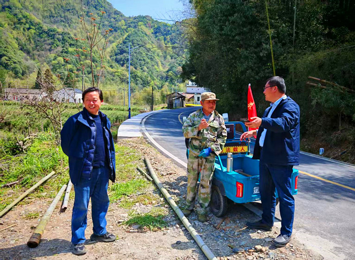 【黃山「鎮(zhèn)」能量】皖黟縣美溪：緊繃「安全弦」 確?！噶慊鹎椤? title=