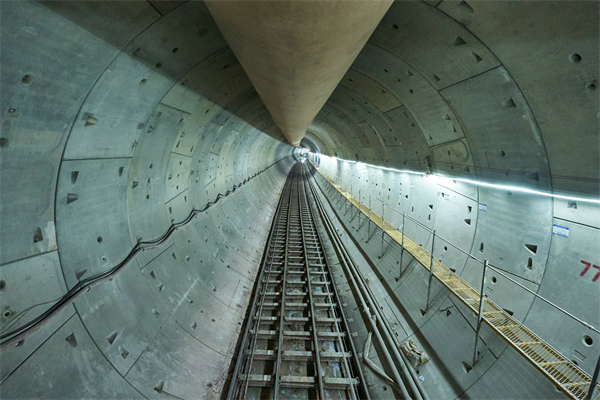 廣州南站至大石站區(qū)間右線盾構隧道.jpg