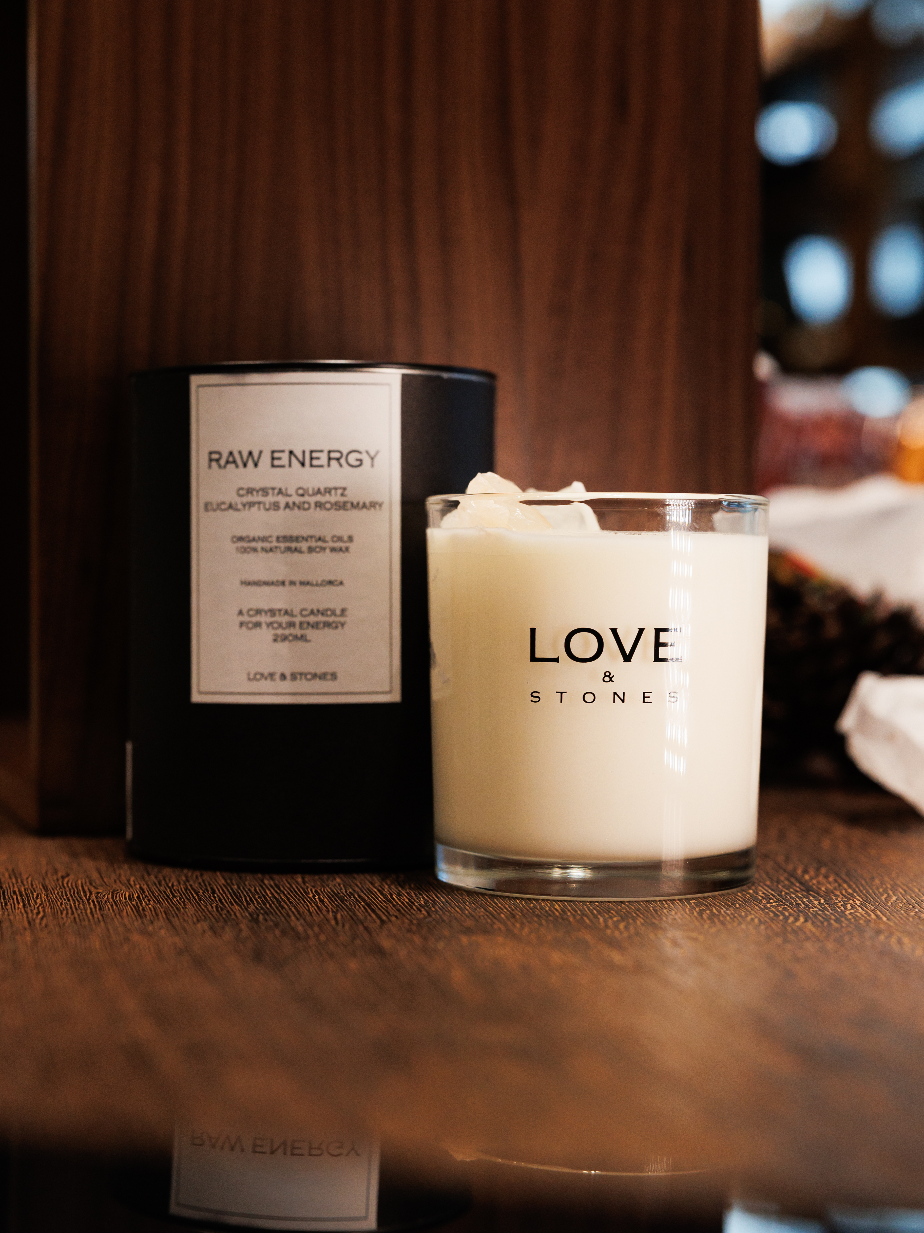 THE LITTLE SHOP_LOVE & STONES_GLASS RAW DREAM ROSE QUARTZ SCENTED CANDLE 290ML_HKD350 (1).jpg