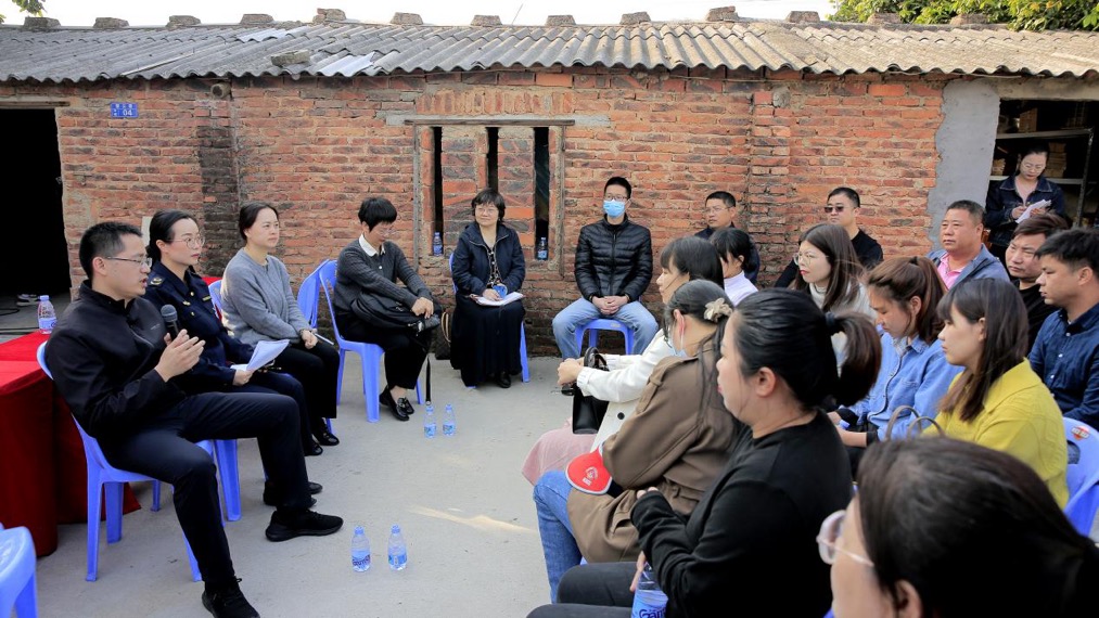 6（“促興翔談 田間小講堂”走進(jìn)新圩鎮(zhèn)后亭村）.jpg