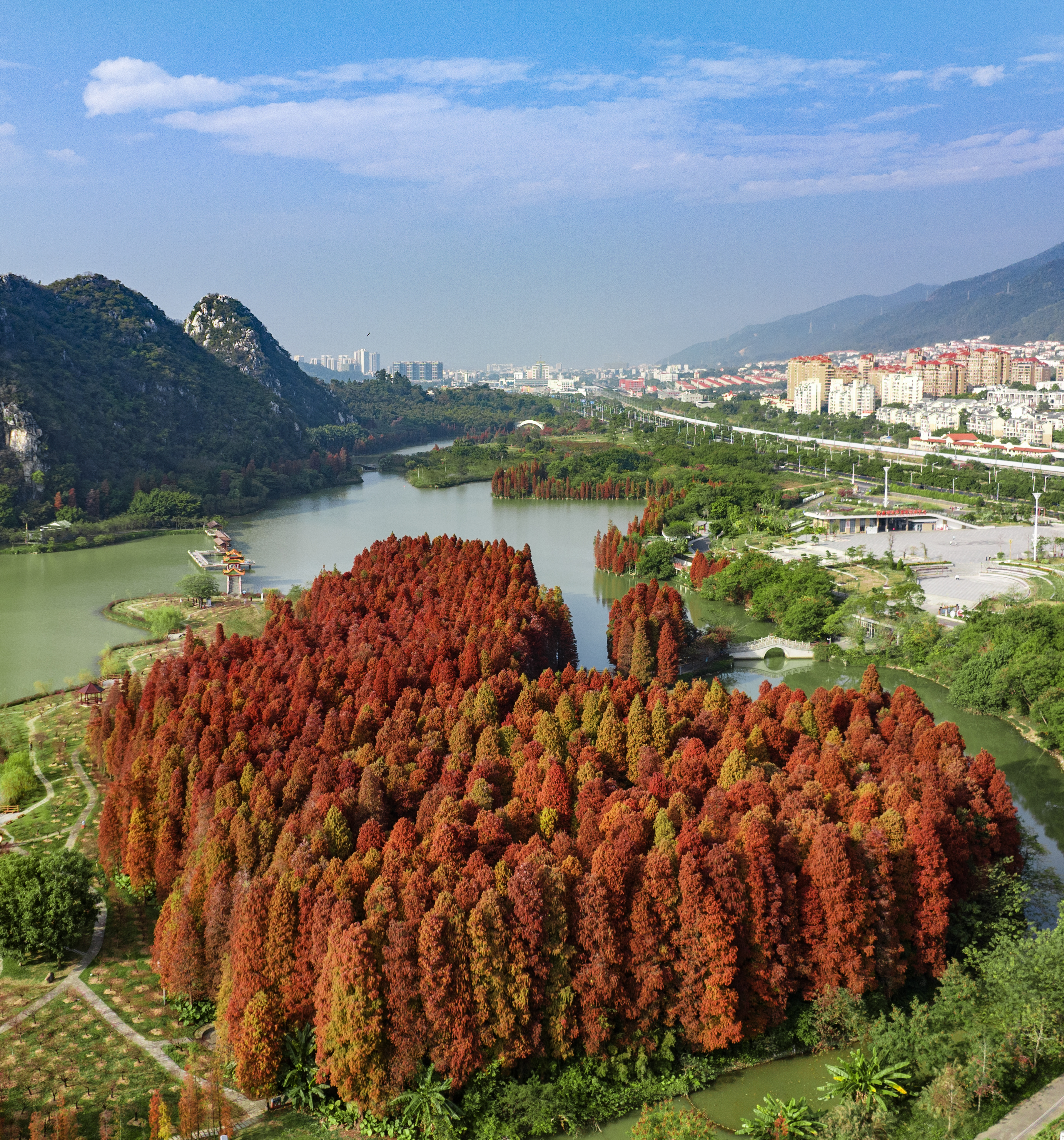 多彩星湖  攝影：李顯才.JPG