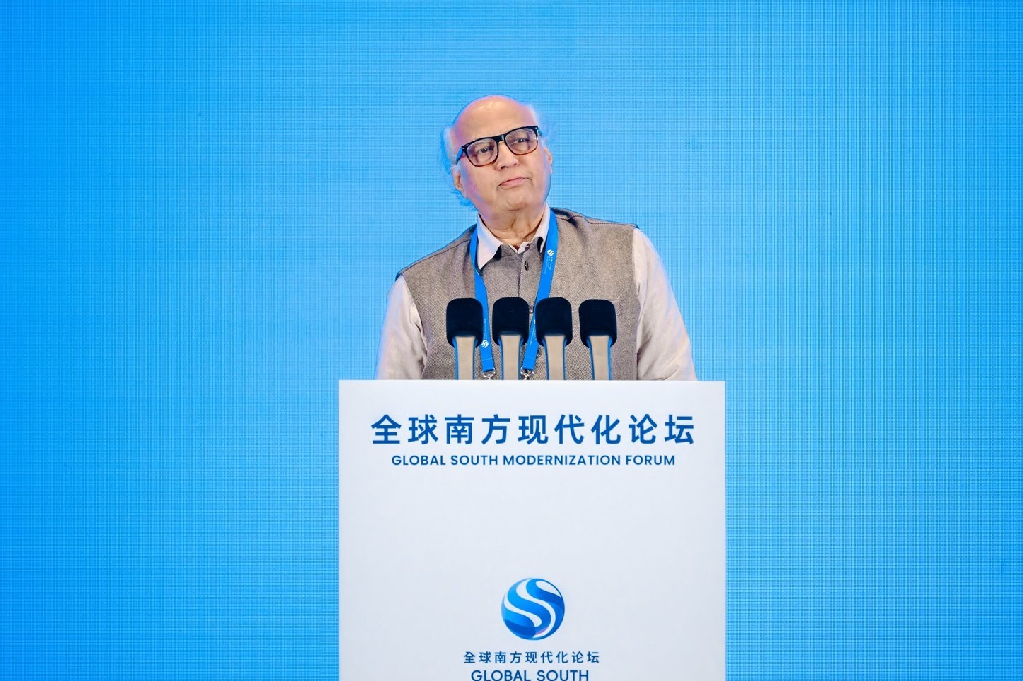 圖片3：印度新南亞論壇創(chuàng)始人、主席 蘇廷德拉·庫爾卡尼發(fā)言.jpg