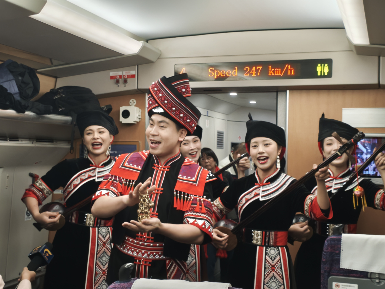 5、壯族天琴表演（王勇 攝 ）.jpg